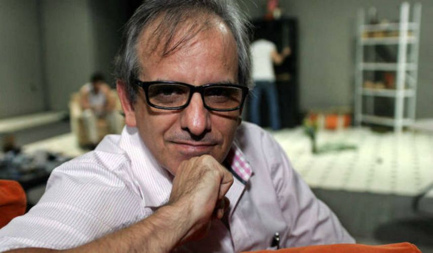 El mon&oacute;logo dirigido e interpretado por H&eacute;ctor Manrique est&aacute; disponible desde YouTube.