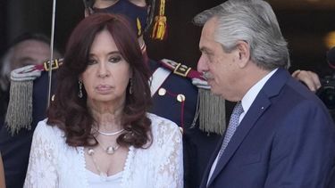  La vicepresidenta argentina Cristina Fernández, a la izquierda, y el presidente Alberto Fernández.