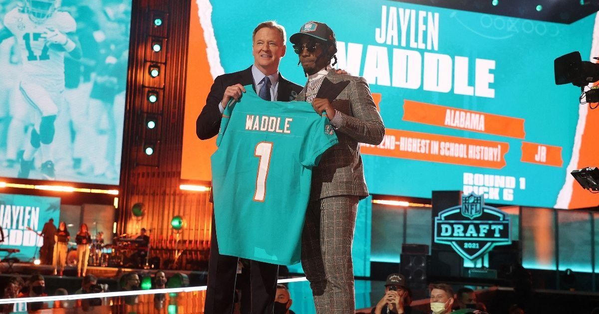 Los Dolphins cifran sus esperanzas en el draft de la NFL