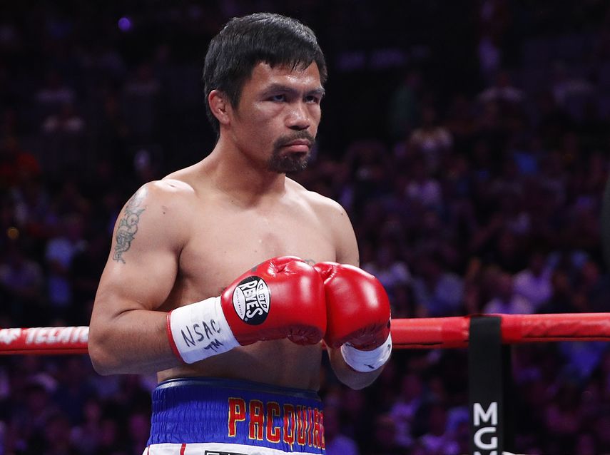 En imagen de archivo del sábado 20 de julio de 2019, el filipino Manny Pacquiao se prepara para pelear con Keith Thurman en un combate por el título mundial de peso welter en Las Vegas.