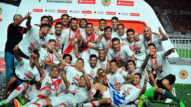 El equipo argentino se prepara para jugar a casi 4.000 metros de altura (EFE)