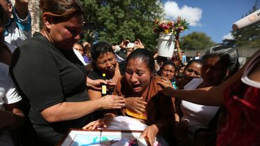 Sube a 39 número de niñas muertas en incendio en Guatemala