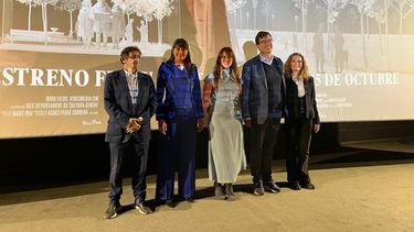 La secretaria de Estado de Digitalización e Inteligencia Artificial, María González Veracruz; la subsecretaria de Cultura, Carmen Páez; el director general del Instituto de la Cinematografía y de las Artes Audiovisuales, Ignasi Camós; y Jaime Ortiz Artiña. 
