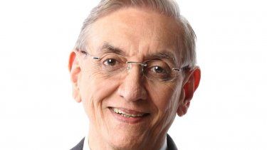 El presidente emérito del Sistema Universitario Ana G. Méndez (SUAGM), José F. Méndez González.