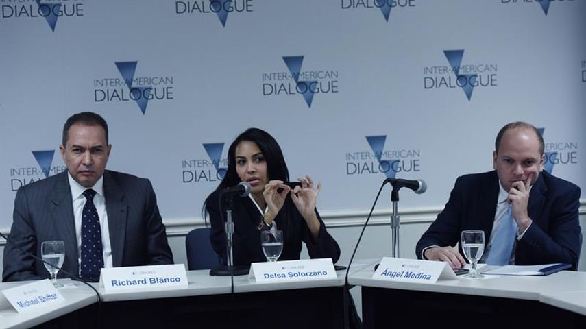 La oposición venezolana pidió a Almagro que evalúe los distintos mecanismos de protección de la democracia y requirió observación internacional para el referéndum revocatorio (EFE)