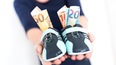 Muchos niños reciben dinero para Navidad, Reyes y otras fiestas del año. ¿Por qué no enseñarles a apartar de a poco esas sumas para poder cumplir con el tiempo algún sueño?