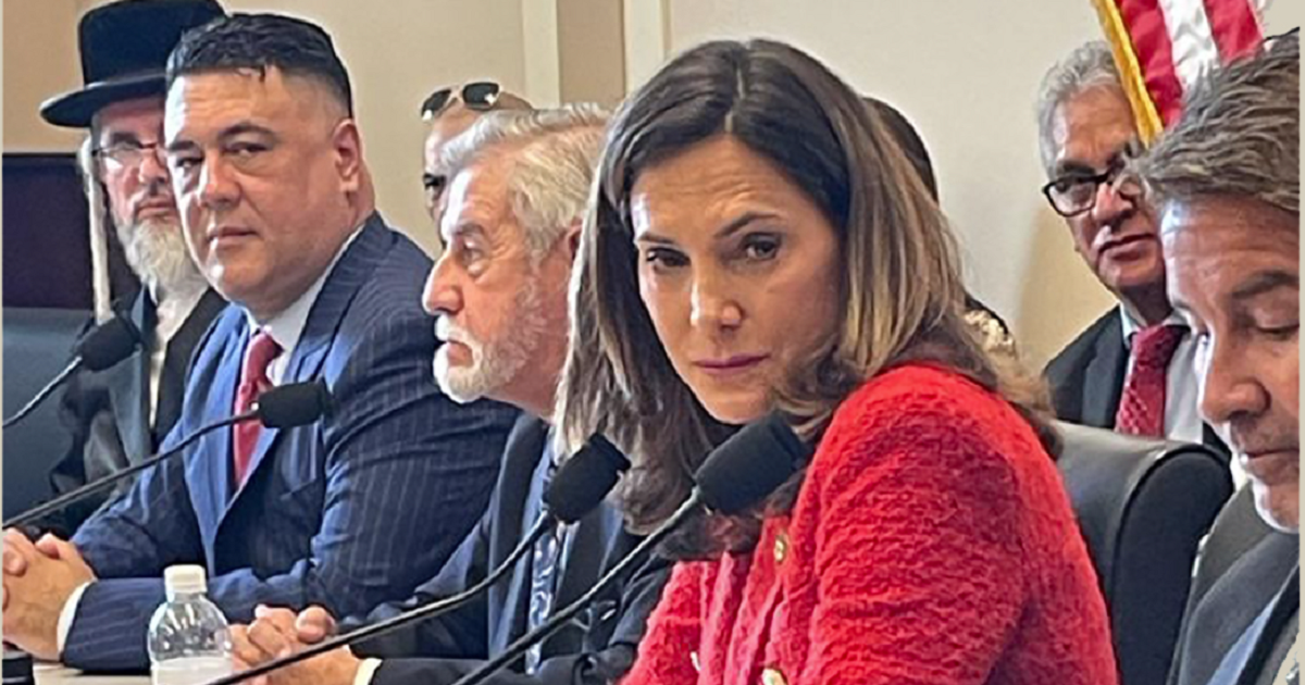 María Elvira Salazar: “A los tiranos se les enfrenta, no se les complace”