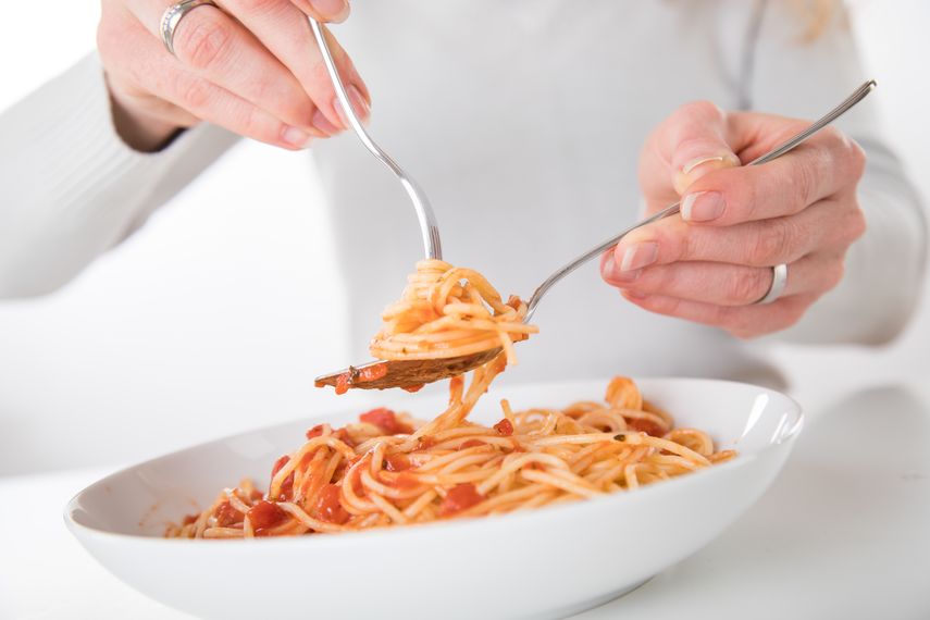&nbsp;La pasta hervida solo dura de tres a cuatro días en la nevera.