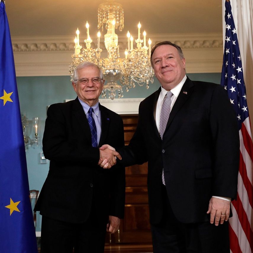 El secretario de Estado, Mike Pompeo se reunió con el Alto Representante de la Unión Europea (UE) para Asuntos Exteriores, Josep Borrell, el 7 de febrero de 2020.