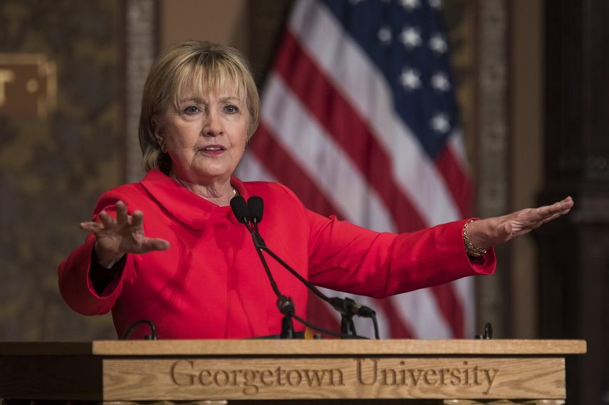 Hillary Clinton regresó a la universidad donde se graduó hace 48 años, el Wellesley College, en Massachusetts, para ofrecer un discurso.&nbsp;