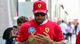 El piloto británico de Ferrari, Lewis Hamilton, llega al paddock antes del Gran Premio de Fórmula 1 de Arabia Saudita 2025 en el Circuito Corniche de Yeddah, el 20 de abril de 2025. El piloto británico de Ferrari, Lewis Hamilton, llega al paddock antes del Gran Premio de Fórmula 1 de Arabia Saudita 2025 en el Circuito Corniche de Yeddah, el 20 de abril de 2025.