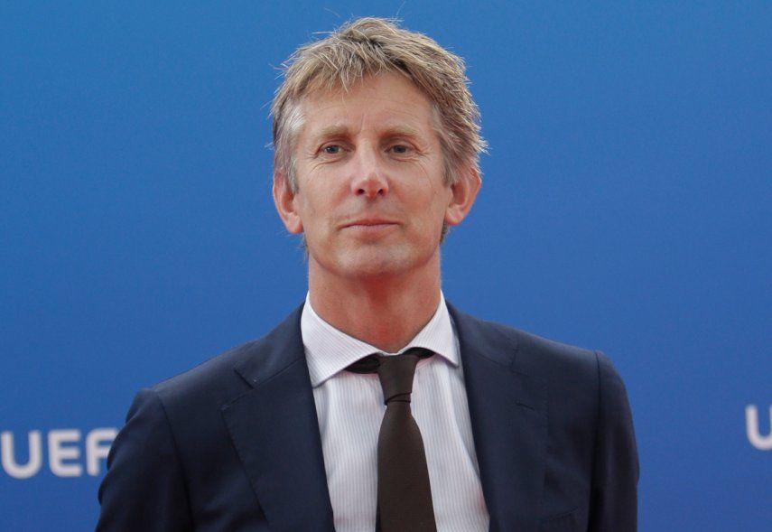 Edwin Van der Sar, exportero de Ajax y Manchester United, llega al sorteo de la Liga de Campeones de la UEFA en el Foro Grimaldi, en Mónaco, el 30 de agosto de 2018.