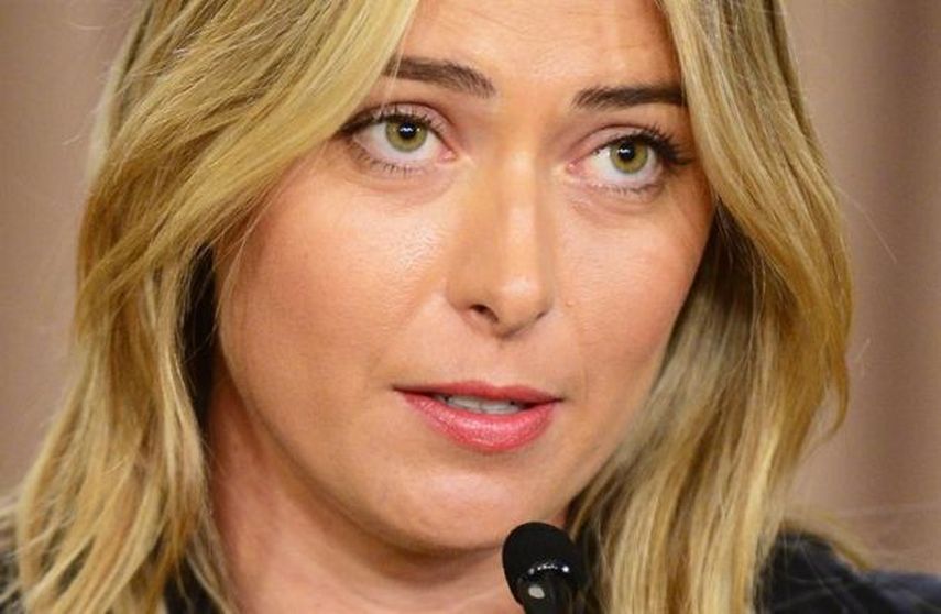 Sharapova confesó que dio positivo ayer en rueda de presa y espera una sanción de la ITF. (EFE)