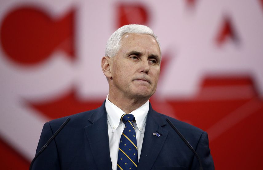 Pence consideró frustrante que el magistrado interfiriera con la autoridad del presidente de EEUU de tomar decisiones en lo relativo a la seguridad nacional.