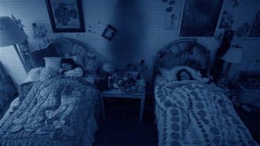 La primera entrega de Paranormal Activity, que se filmó con tan sólo 15.000 dólares, tuvo una recaudación global de 193.3 millones de dólares