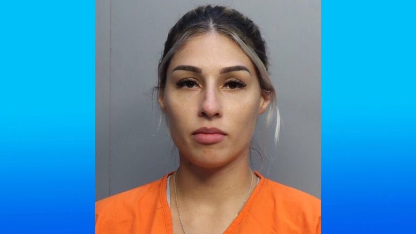 Nicole Cardona es acusada de falsificar y vender permisos para estacionar en áreas de discapacitados.