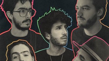 Portada del nuevo sencillo&nbsp;Bajo la mesa,&nbsp;de Sebasti&aacute;n Yatra y Morat.&nbsp;