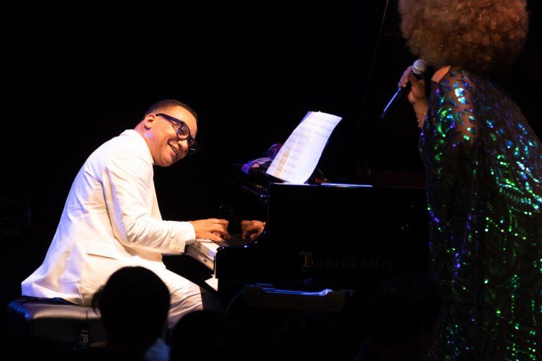 Aymée Nuviola y Gonzalo Rubalcaba se presentan el sábado 20 de marzo, a las 8 pm, en la Ziff Ballet Opera House del Arsht Center. 