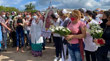 Sepelio del médico Medardo Santovenia Hernández.