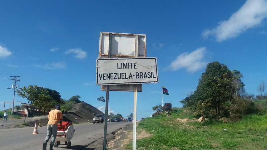 Aquellos venezolanos que no logran ingresar al Brasil, frecuentemente no  cuentan con dinero ni para pagar su pasaje de regreso a su lugar de  origen