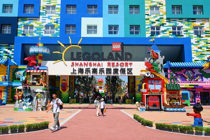 Entrada del nuevo Legoland Resort en Shanghái, China.