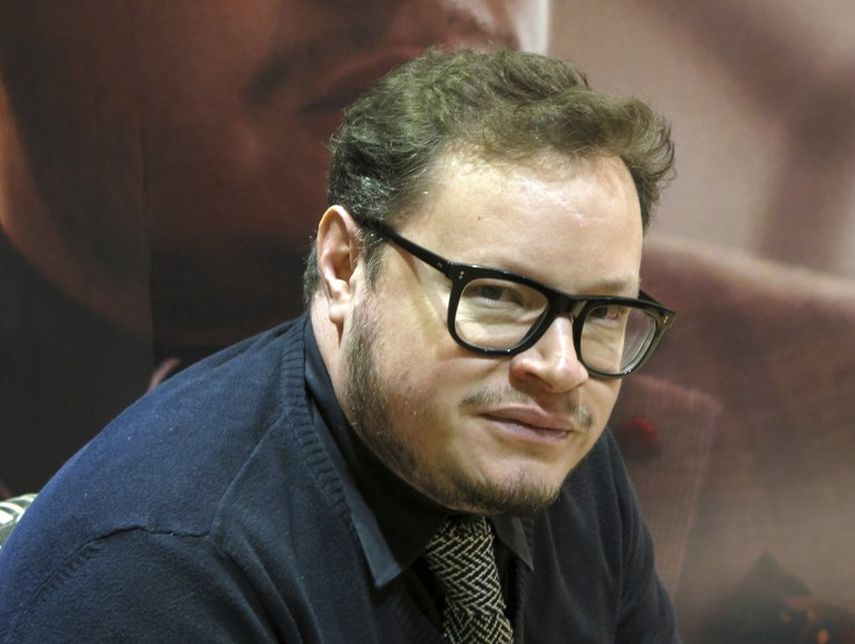 En esta fotograf&iacute;a de archivo del 9 de noviembre de 2014 el cantautor mexicano Leonel Garc&iacute;a posa tras una entrevista para promover su &aacute;lbum Amor futuro en la Ciudad de M&eacute;xico.&nbsp;