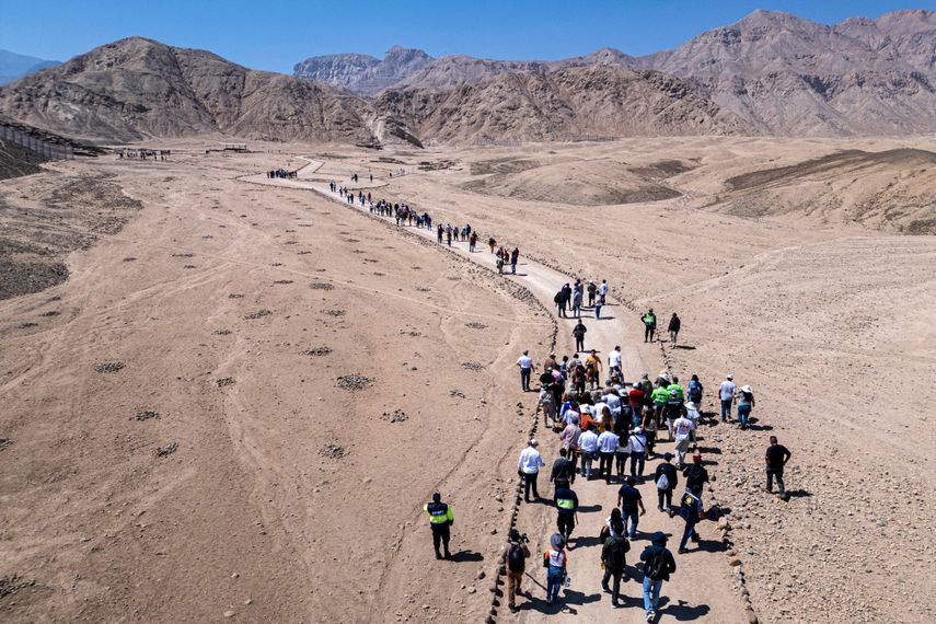 Vista aérea de la ciudadela de Peñico, ubicada en Huaura, en las afueras de Lima, Perú.&nbsp;