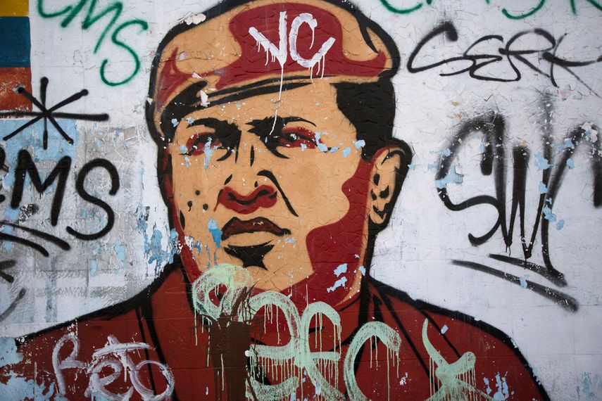 Para mediados del 2011, había más preguntas que respuestas, la incertidumbre crecía y las especulaciones sobraban. El reconocido periodista venezolano, Nelson Bocaranda fue el primero en confirmar, incluso antes que el propio presidente Chávez, que la