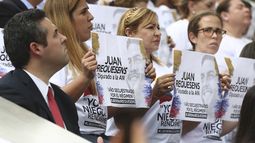   Familiares y amigos exigen libertad para Juan Requesens. 