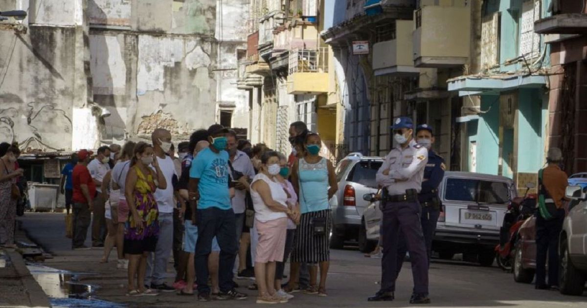 El régimen cubano propone “jarabe de sangre” y galletas con cúrcuma para combatir el hambre