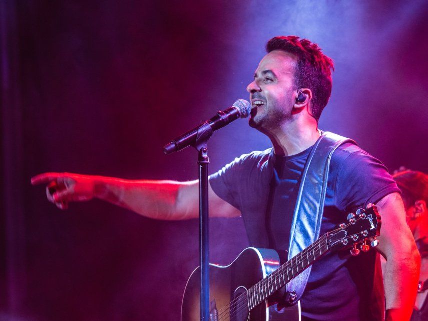 El cantante Luis Fonsi actúa en una de las ediciones anteriores del Festival Starlite Occident, en España.&nbsp;