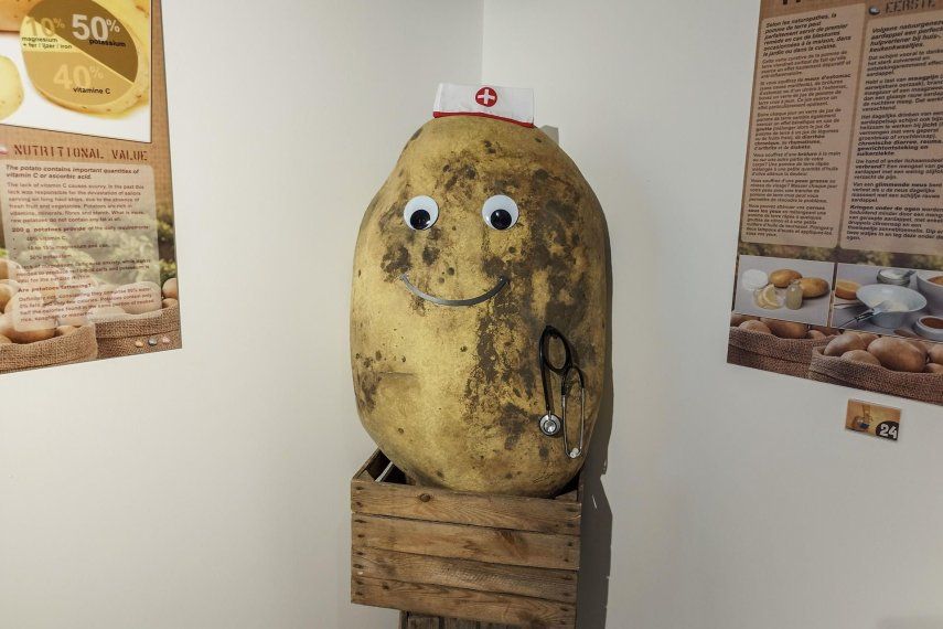 El museo de la patata frita ofrece audioguía en once idiomas y apunta a los 3,5 millones de turistas que visitan Bruselas cada año.