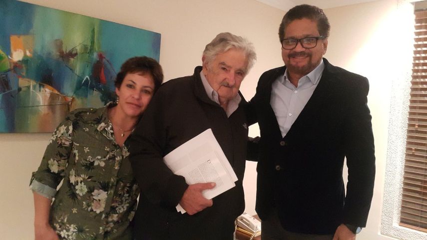 Con el objetivo de ajustar detalles para la instalación de la comisión, Mujica se reunió el miércoles en Cali (suroeste) con miembros de la FARC, entre los que se encontraba Ivan Márquez.