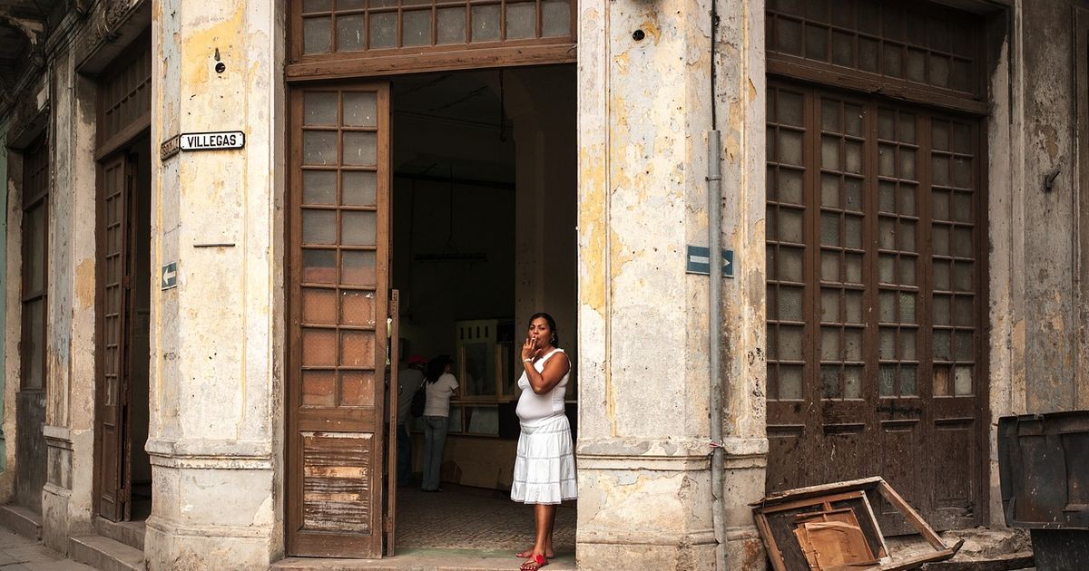 Cuba: crisis económica impacta con mayor severidad en ancianos y personas de raza negra