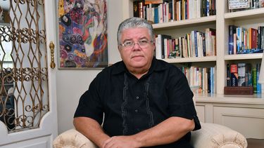 El sacerdote cubano José Conrado.
