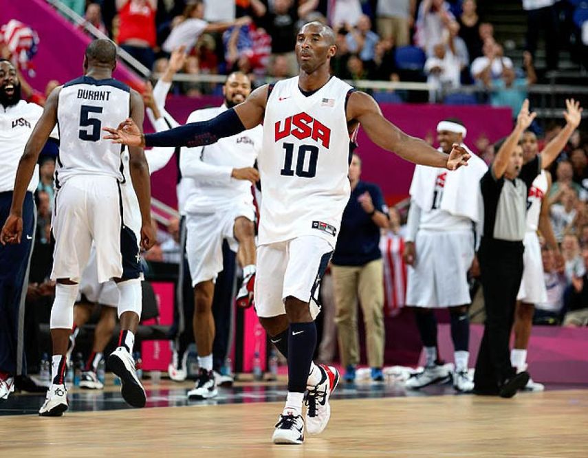 Bryant sería el primer jugador en la historia del baloncesto olímpico con tres medallas de oro. (ARCHIVO)