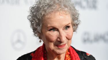 La poeta y escritora canadiense Margaret Atwood asiste a los premios Glamour Mujeres del Año 2019 en el Alice Tully Hall del Lincoln Center en la ciudad de Nueva York el 11 de noviembre de 2019.&nbsp;