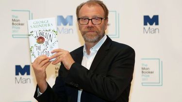 el estadounidense george saunders gana el premio literario man booker