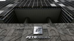 Imagen de archivo del edificio de la petrolera brasileña Petrobras en Río de Janeiro, Brasil.