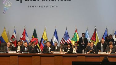 Vista de varios jefes de estado y de gobiernos durante la sesión plenaria de la VIII Cumbre de las Américas, en Lima, Perú.
