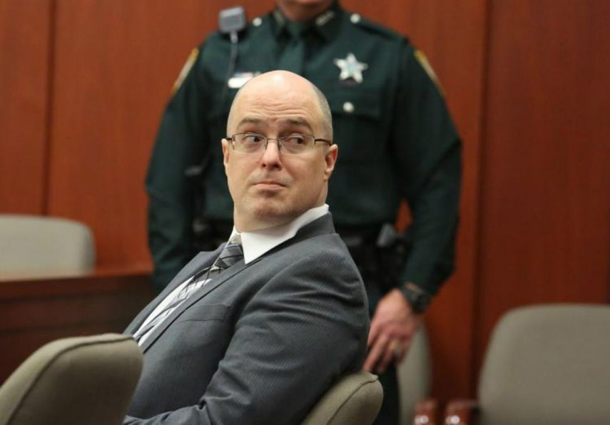 Apperson, de 37 años, había sido dado de alta de un centro de salud mental pocos días antes de disparar contra Zimmerman