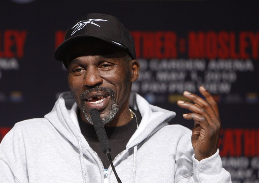 El exboxeador y entrenador Roger Mayweather habla durante una conferencia de prensa en Las Vegas&nbsp;