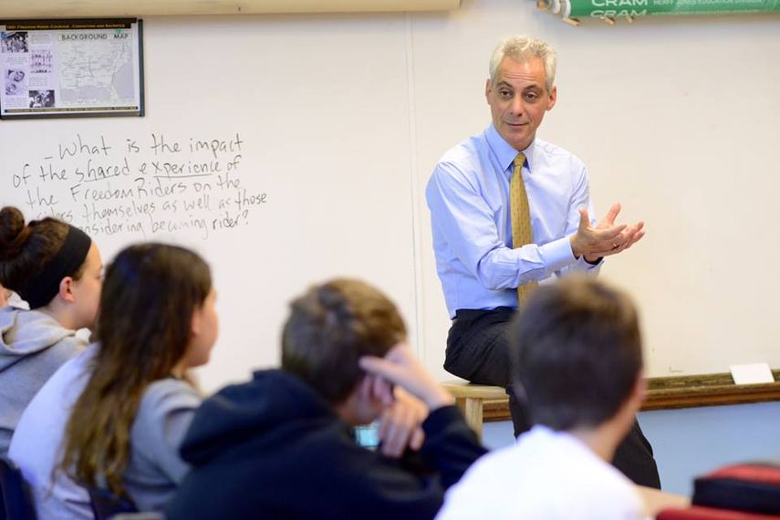 El Alcalde de Chicago Rahm Emanuel creó una estricta ordenanza que regula la venta de armas en el terroitorio municipal (Foto: Facebook Chicago Mayor´s Office )