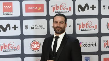 El actor Alejandro Nones arriba a la novena edición de Premios Platino, que se celebraron en Madrid a inicios de mayo.