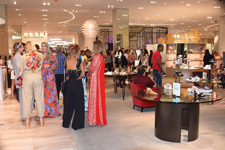 La fiesta que dio inicio a Miami Fashion Week se celebró en la tienda Saks Fifth Avenue, en Brickell City Centre, el miércoles 29 de mayo.