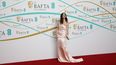 La actriz cubana española Ana de Armas posa en la alfombra roja a su llegada a los BAFTA British Academy Film Awards en el Royal Festival Hall, Southbank Centrer, en Londres, el 19 de febrero de 2023.