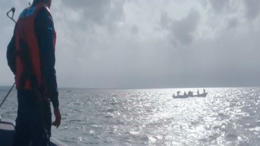 Cinco migrantes murieron, entre ellos dos niño de 6 y 9 años, tras el naufragio de una lancha con 17 migrantes a bordo, en aguas del Caribe de Nicaragua.