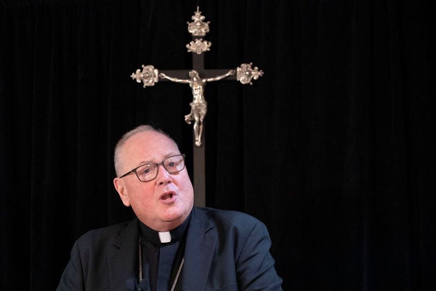 ARCHIVO - En esta foto del 30 de septiembre del 2019, el cardenal Timothy Dolan, arzobispo de Nueva York, habla en una conferencia de prensa.