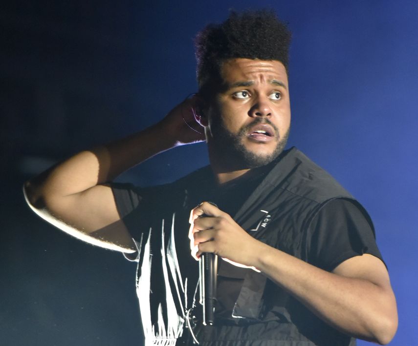 The Weeknd actúa en el festival Lollapalooza en Chicago el 4 de agosto de 2018. The Weeknd, quien fue nominado a ocho American Music Awards, fue completamente desairado en los Grammy el martes, cuando no recibió ninguna candidatura pese a tener un álbum No. 1.