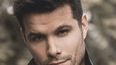El actor y conductor Brandon Peniche. 
